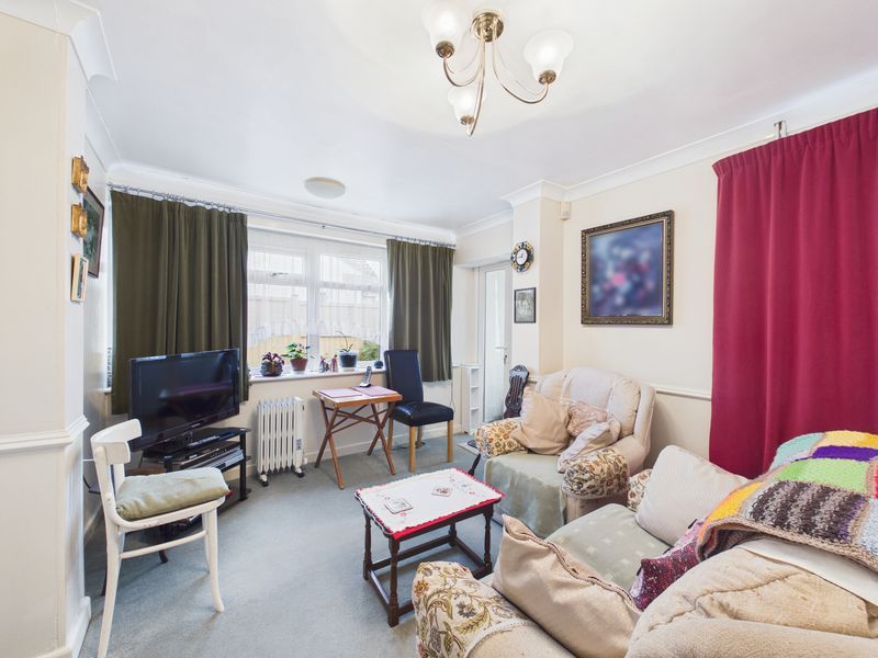 Property photo 3 of 17 Photo 10