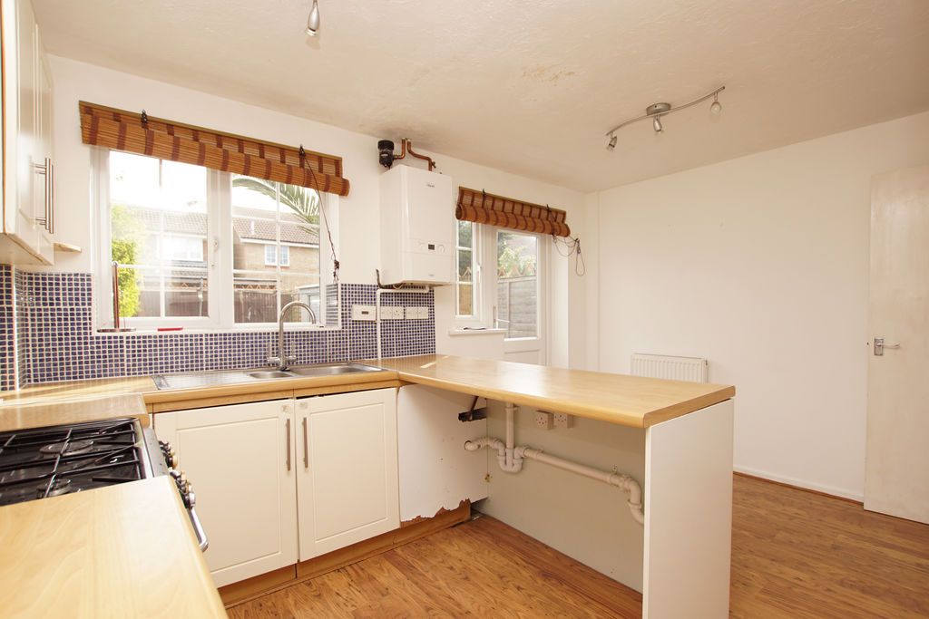 Property photo 2 of 14 Kitchen