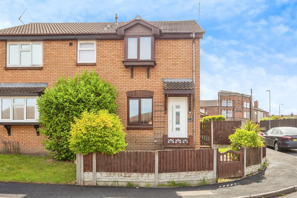 Property photo 1 of 17