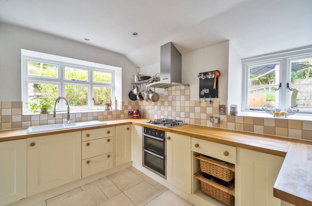 Property photo 3 of 45 Kitchen