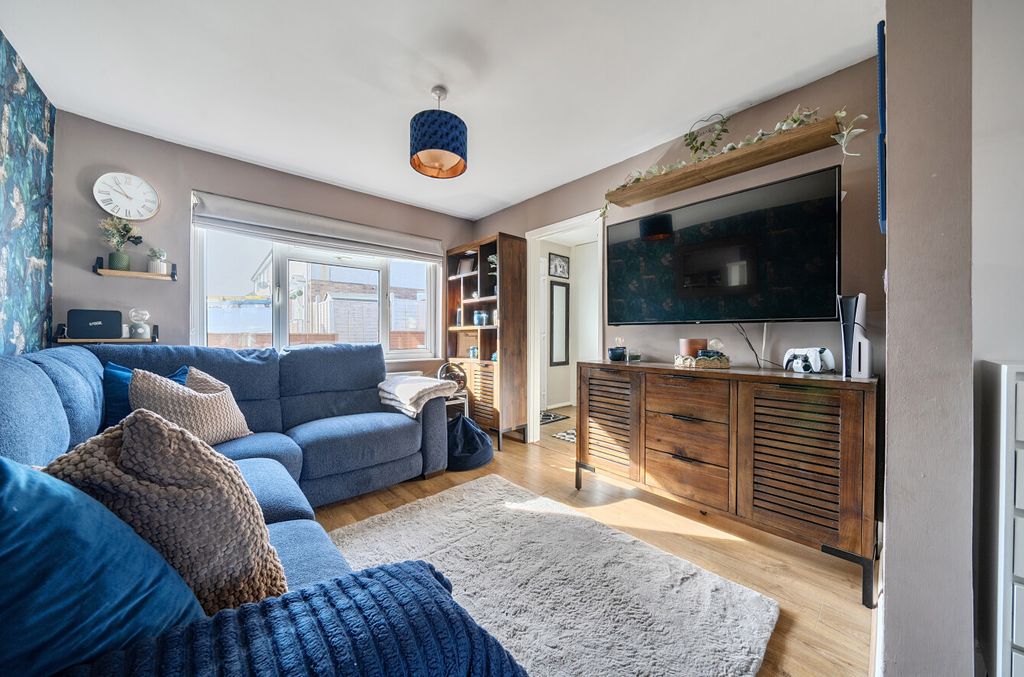 Property photo 2 of 22 1524721-22-6Ab0F6...