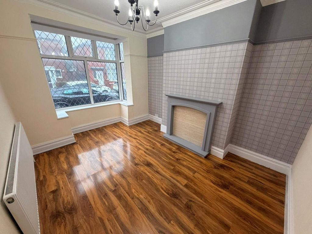 Property photo 2 of 10 Picture No. 16