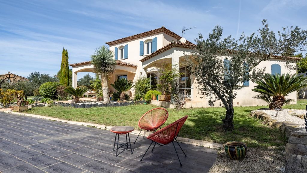 Property photo 3 of 22