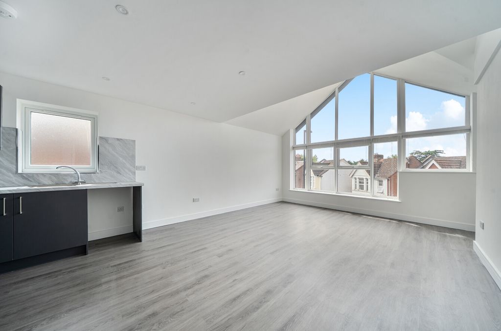 Property photo 2 of 17 1473447-28-6A29A0...