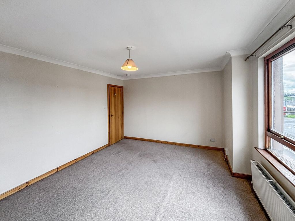 Property photo 3 of 12 Living Room