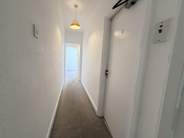 Property photo 2 of 18 Landing.Jpeg