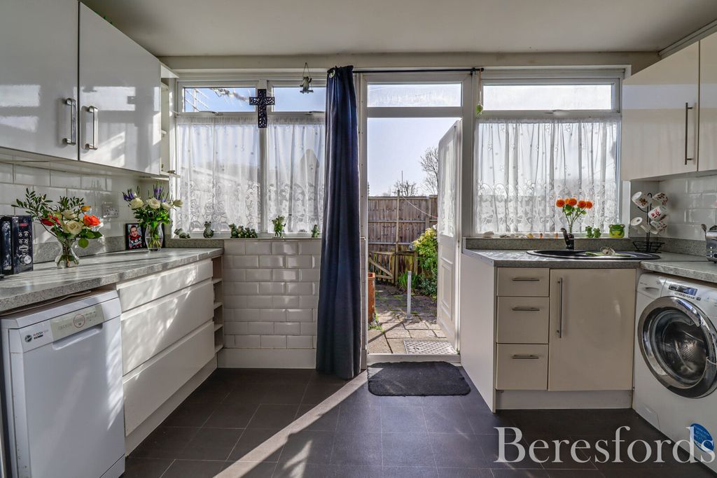 Property photo 3 of 18 Picture No. 08