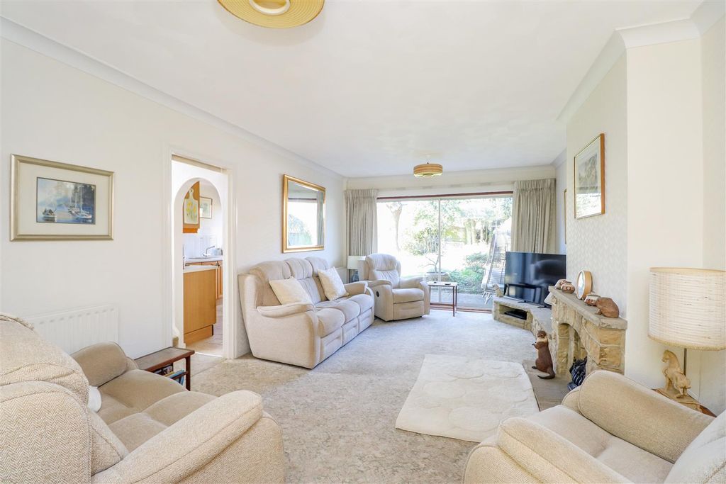 Property photo 2 of 22