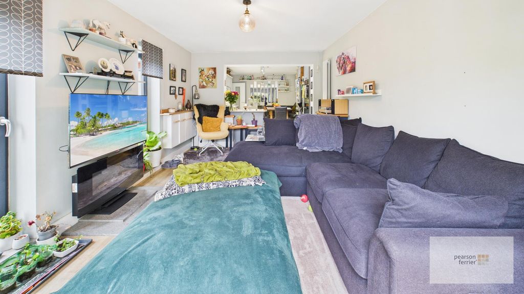 Property photo 2 of 19 Living Room