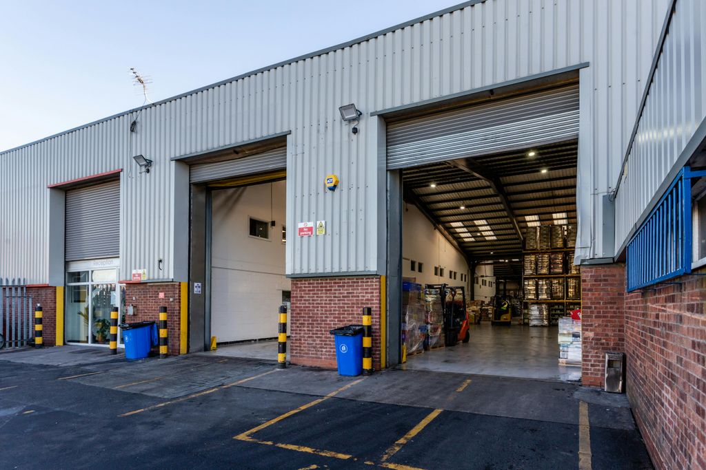 Property photo 3 of 9 Hlp_R_220112_5052.Jpg