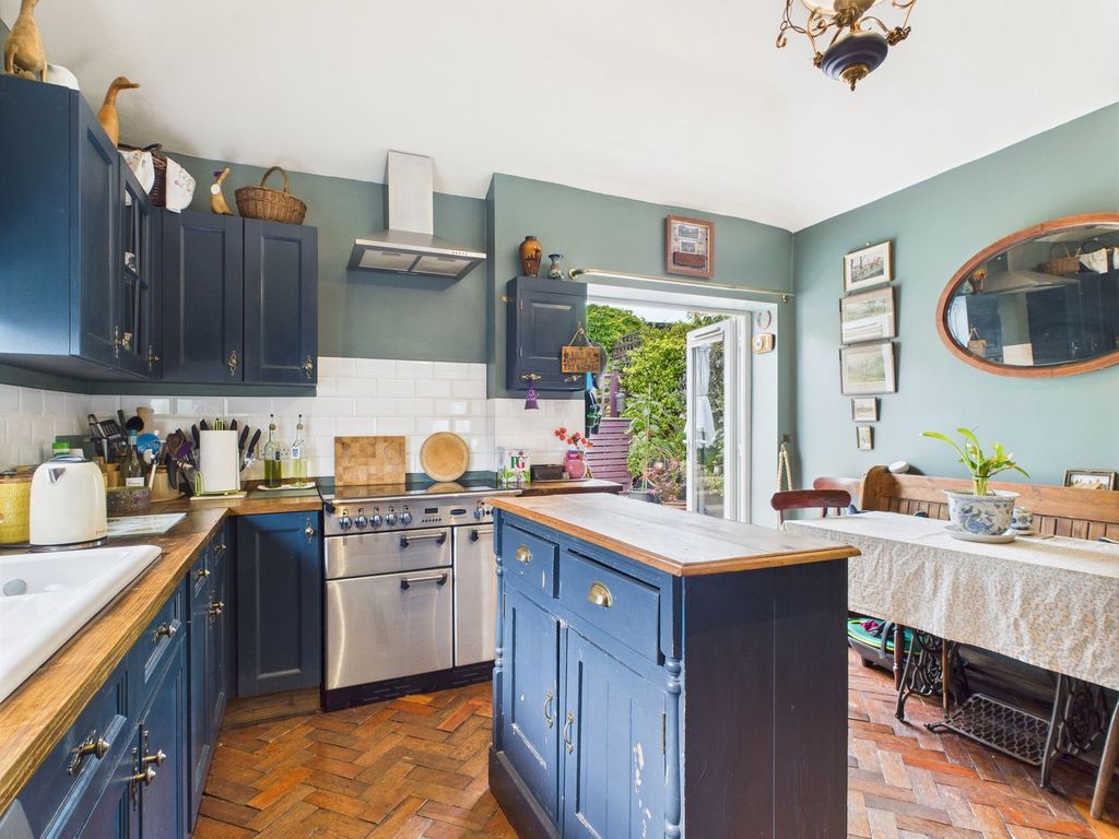 Property photo 2 of 15