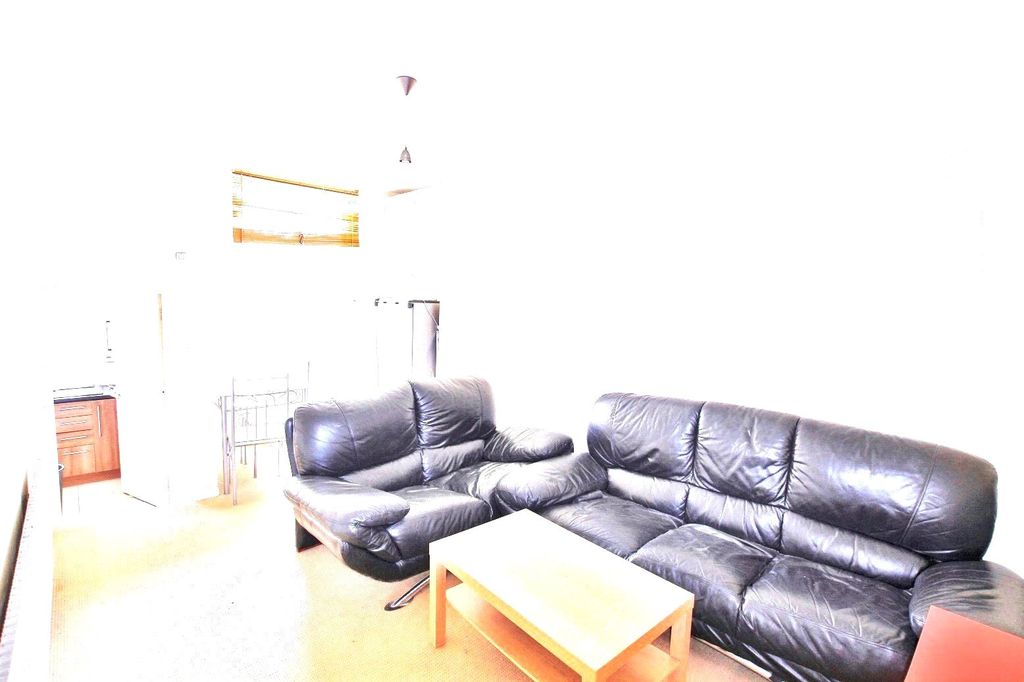 Property photo 2 of 8 Picture No. 02