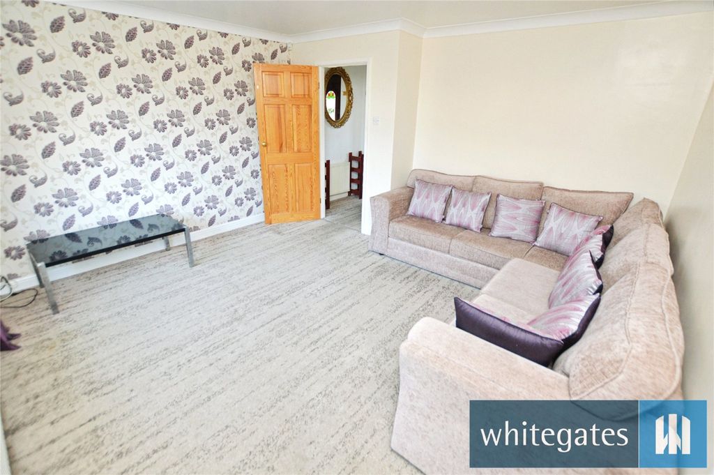 Property photo 3 of 17 Picture No. 06