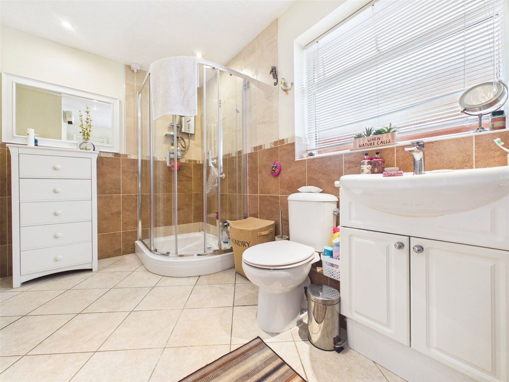 Property photo 3 of 11 Picture No. 14