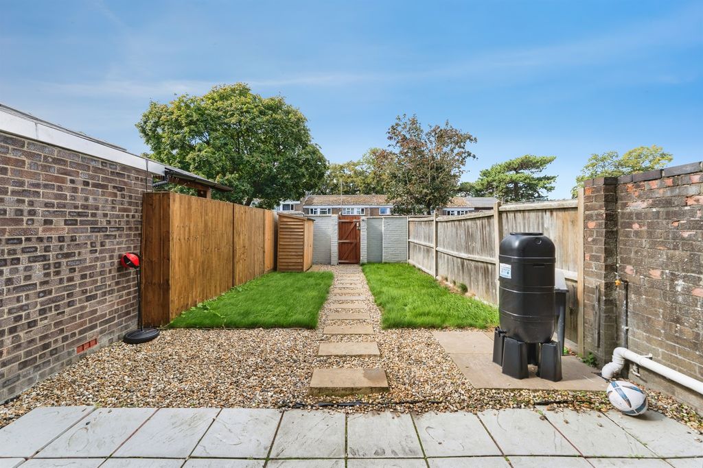 Property photo 2 of 18