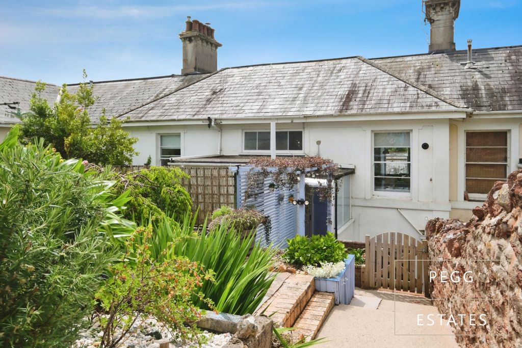 Property photo 1 of 29