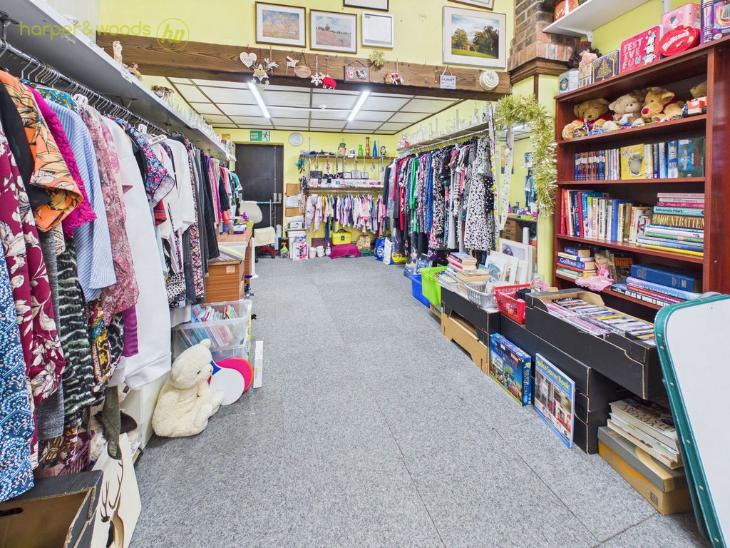 Property photo 2 of 32