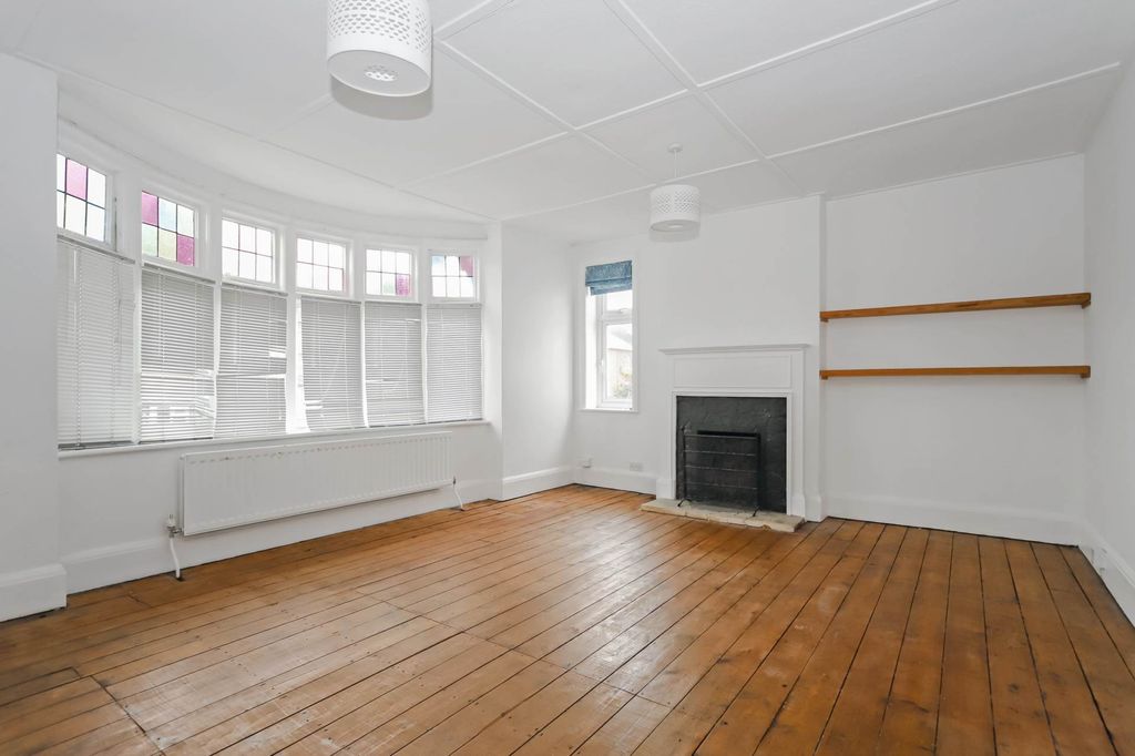 Property photo 2 of 24