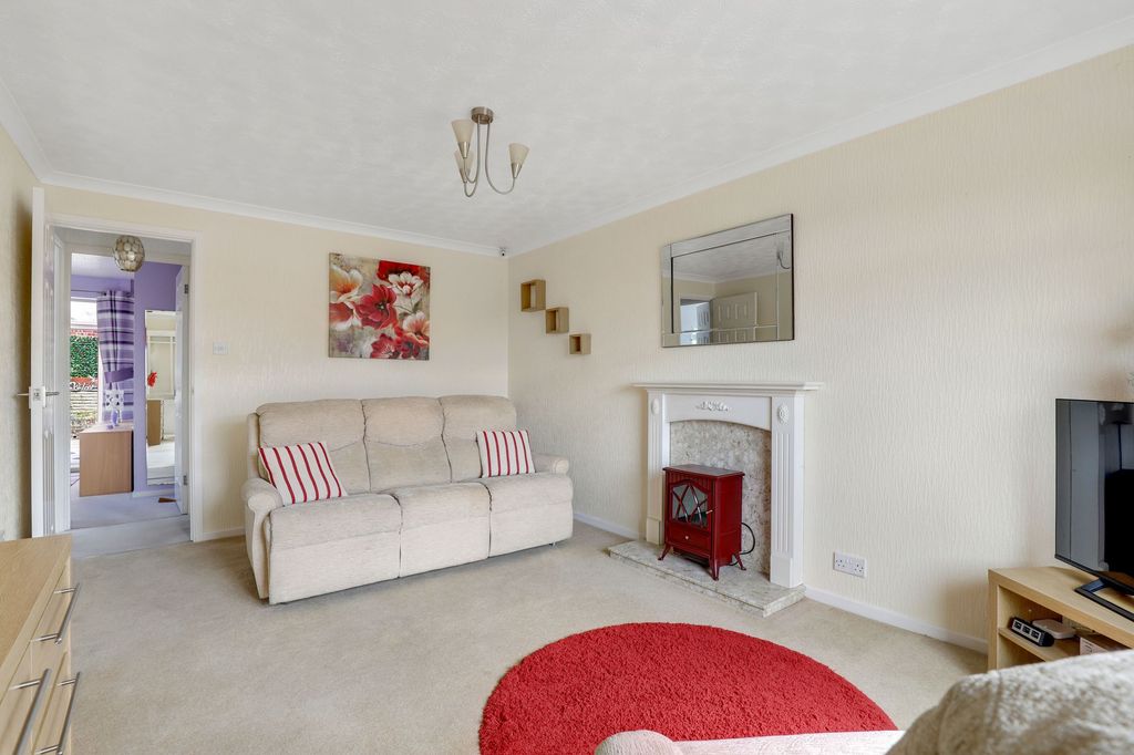 Property photo 3 of 16