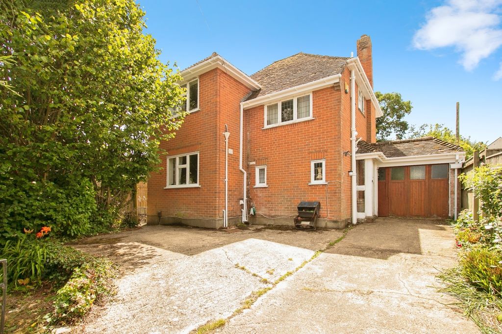 Property photo 1 of 16 Photo