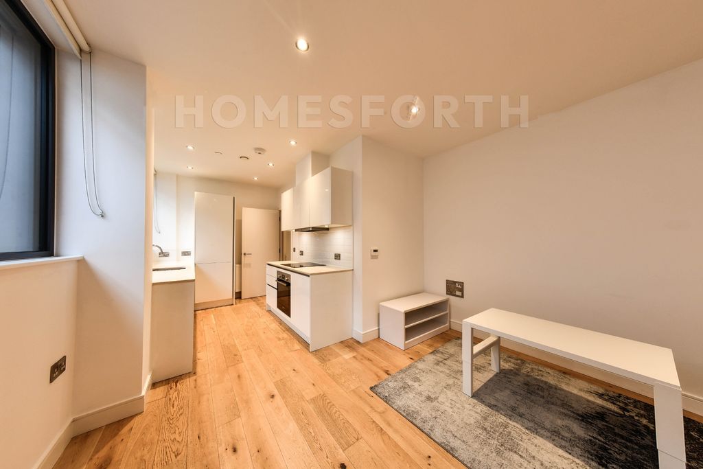 Property photo 2 of 9 Photo 1