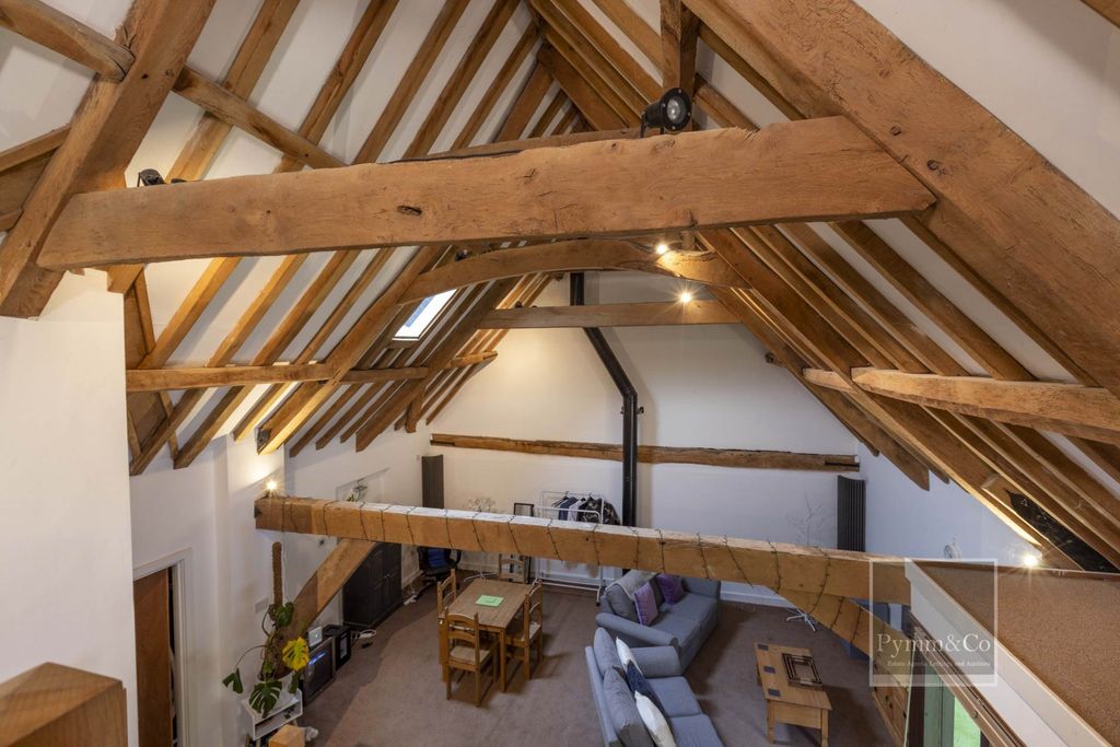 Property photo 3 of 22