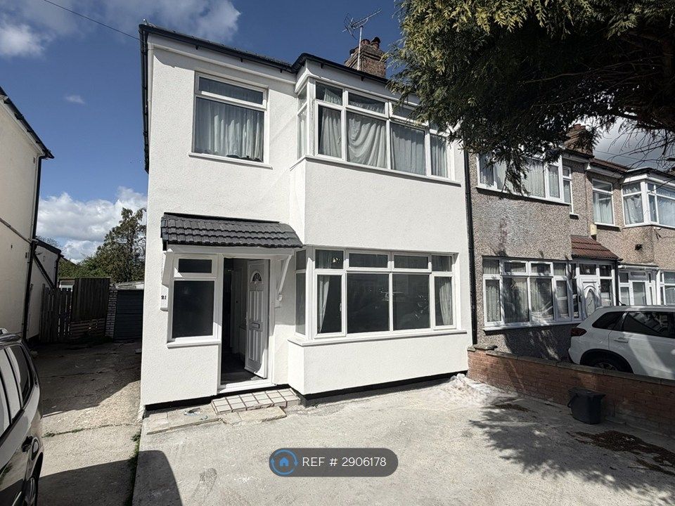 Property photo 1 of 14 Front