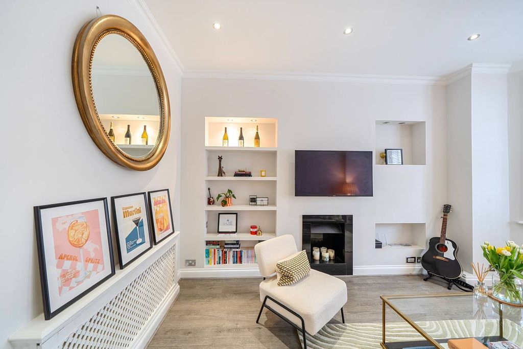 Property photo 1 of 21