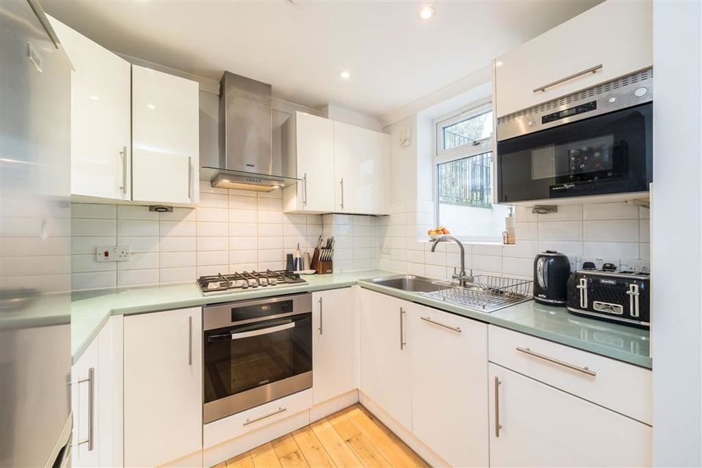 Property photo 3 of 6