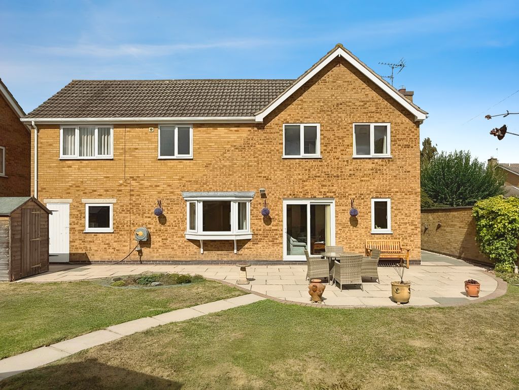 Property photo 2 of 36