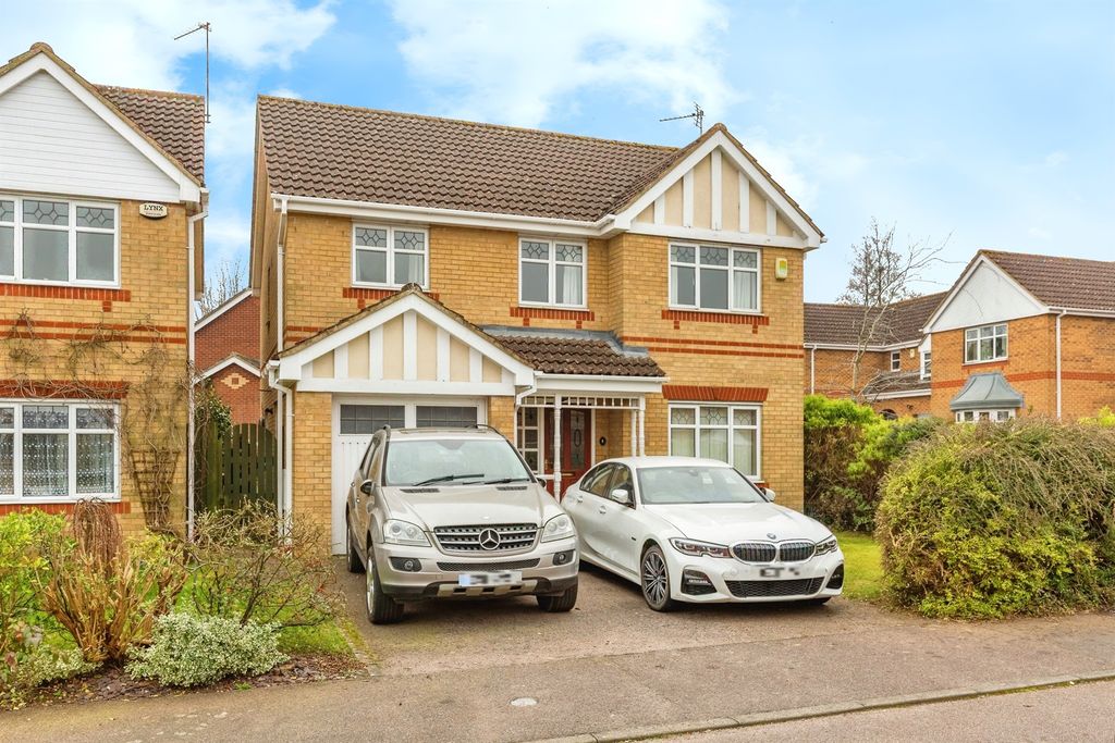 Property photo 1 of 17