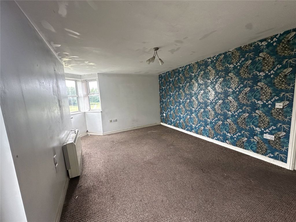 Property photo 3 of 11 Picture No. 01