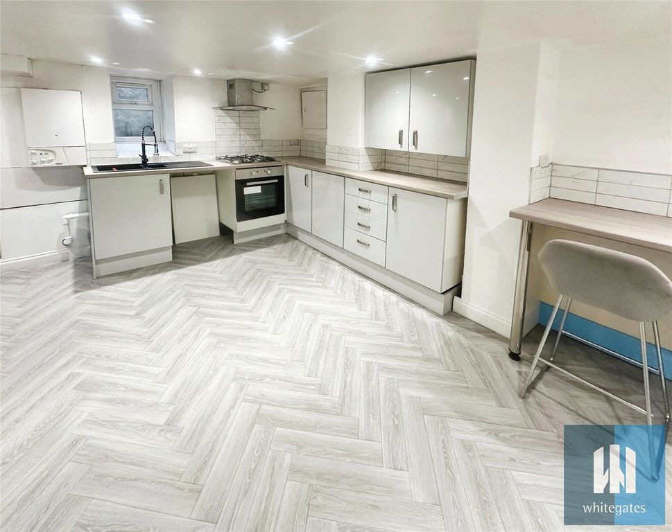 Property photo 2 of 18 Picture No. 25