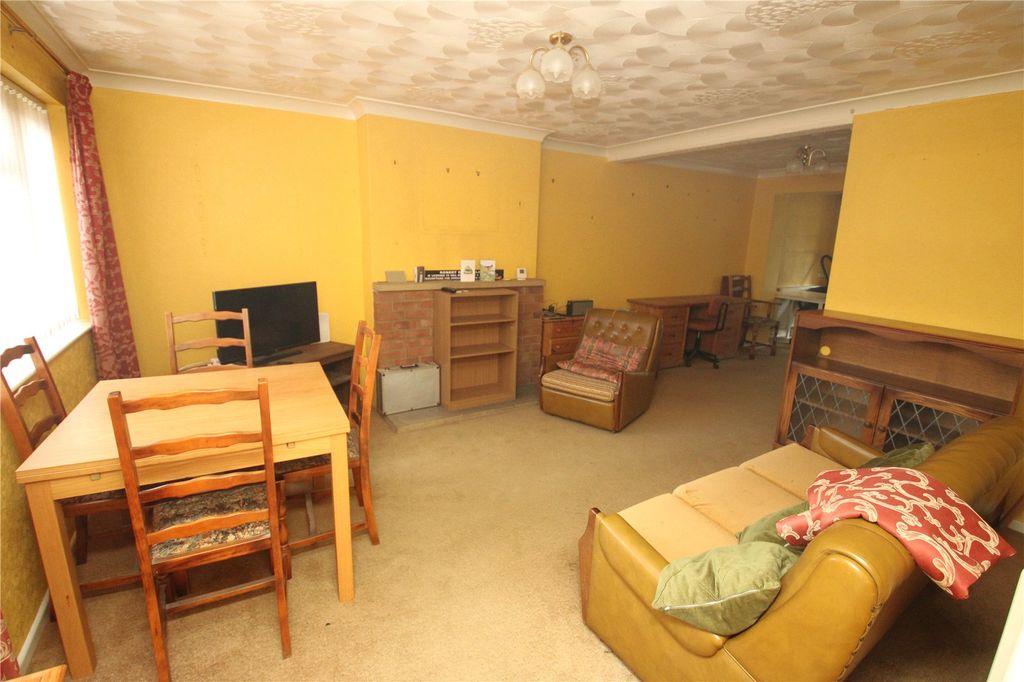 Property photo 2 of 18 Picture No. 17