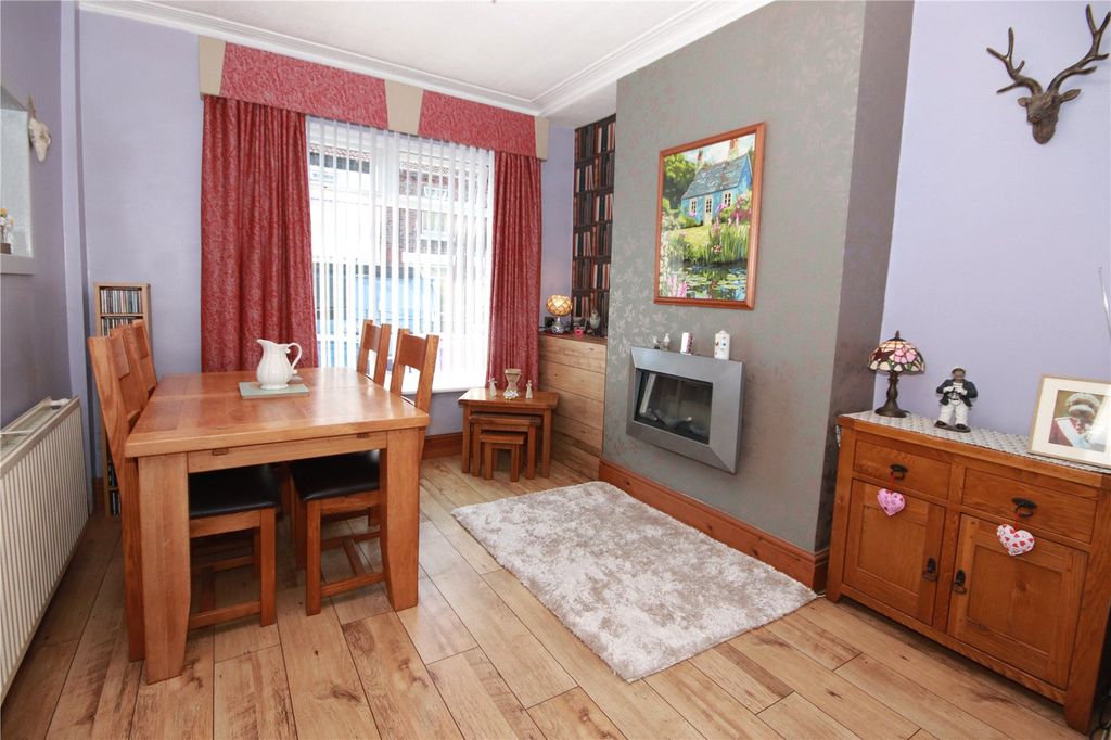 Property photo 3 of 15 Picture No. 13