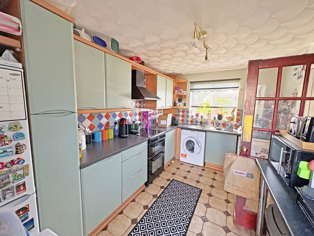 Property photo 2 of 9
