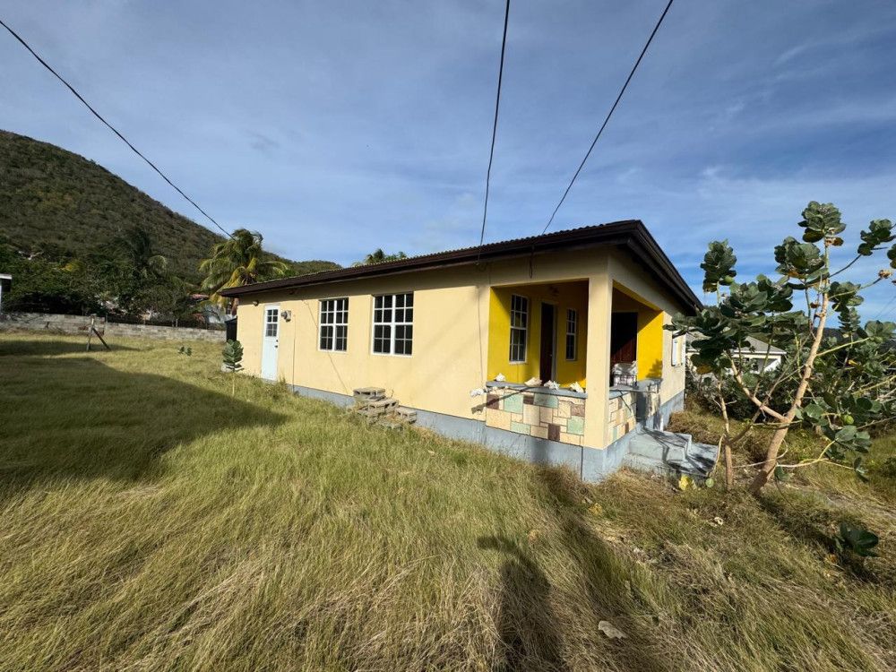 Property photo 1 of 11