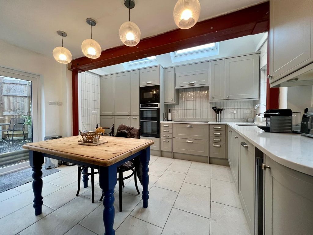 Property photo 2 of 13 Img_9095.Jpg