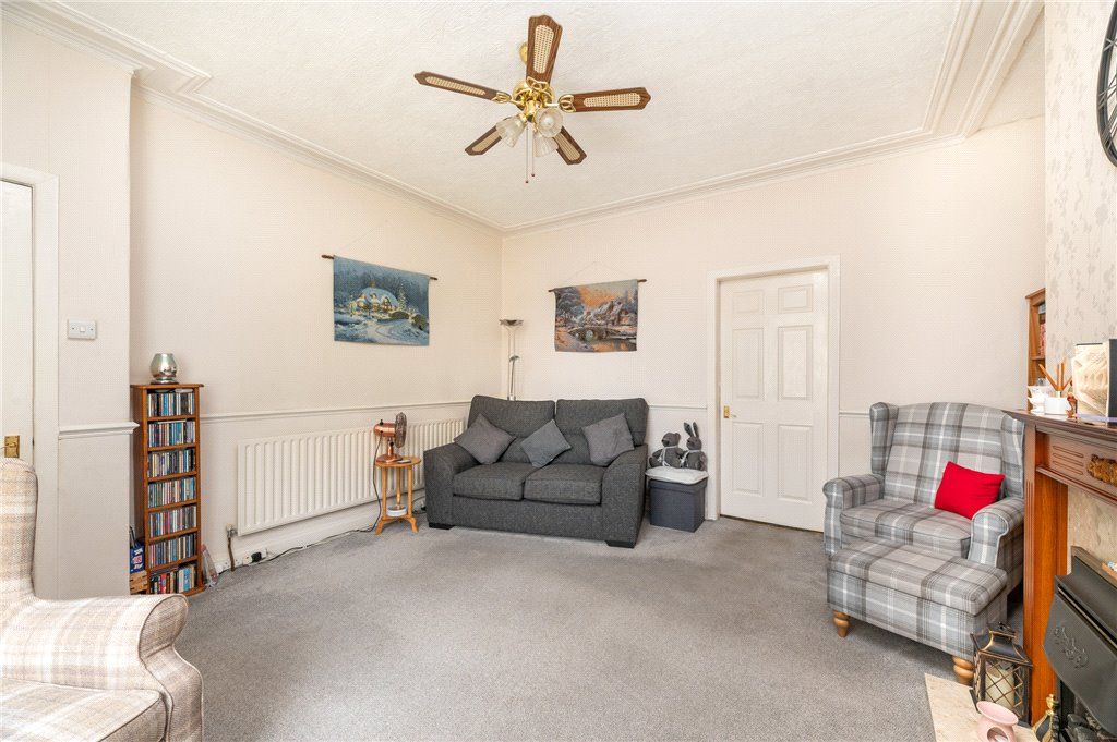 Property photo 3 of 19 Living Room