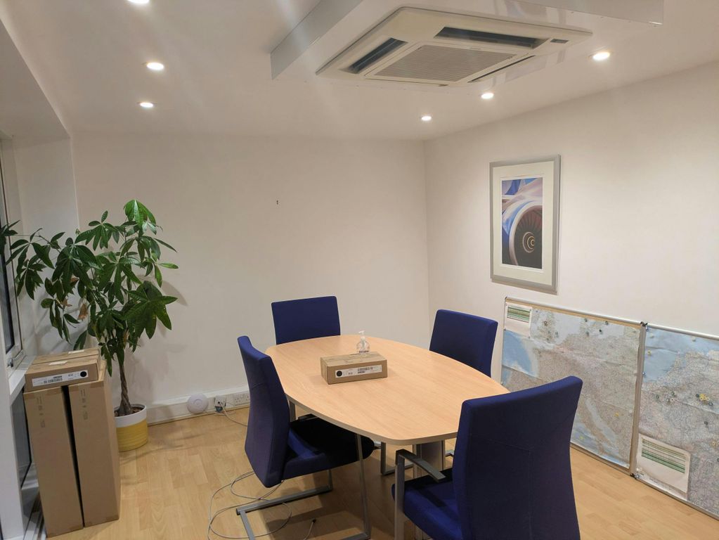 Property photo 2 of 7 Pxl_20251110_163100180Mp.Jpg