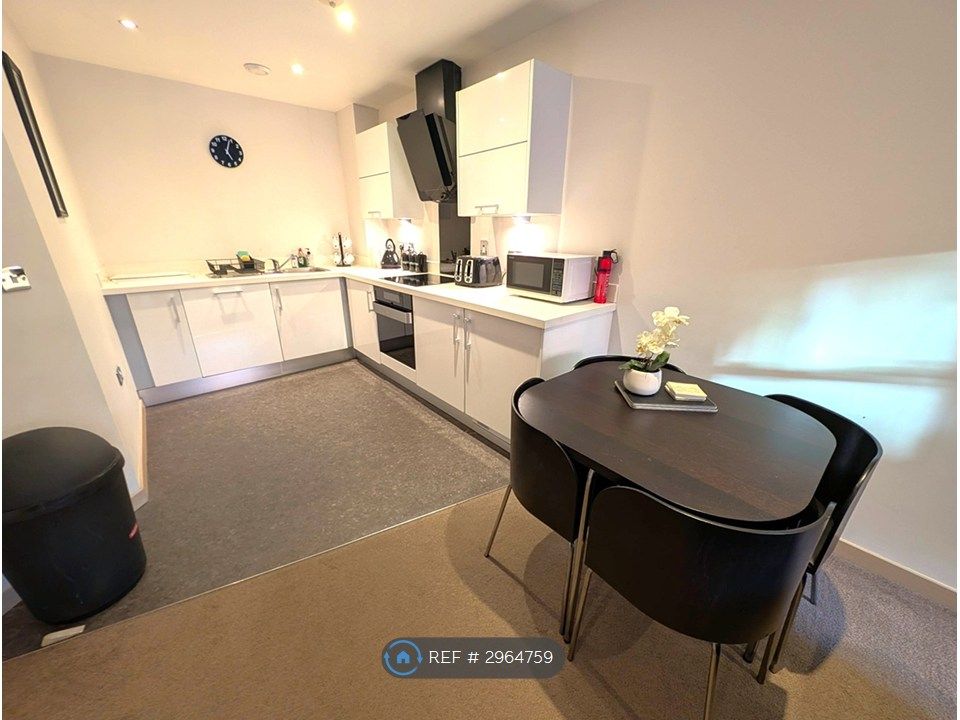 Property photo 3 of 35 Diner &amp; Kitchen