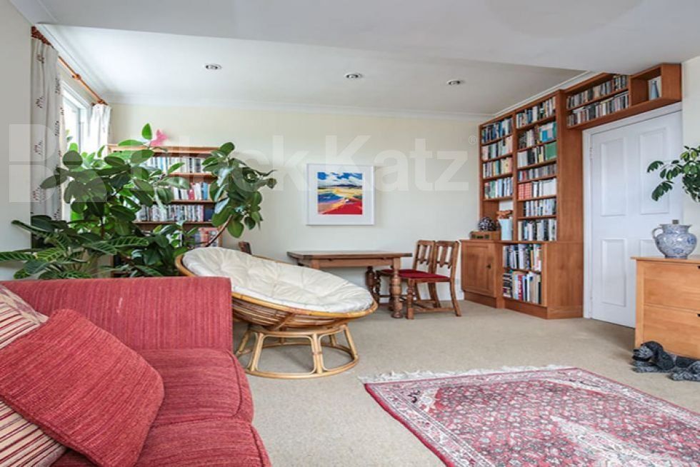 Property photo 3 of 9