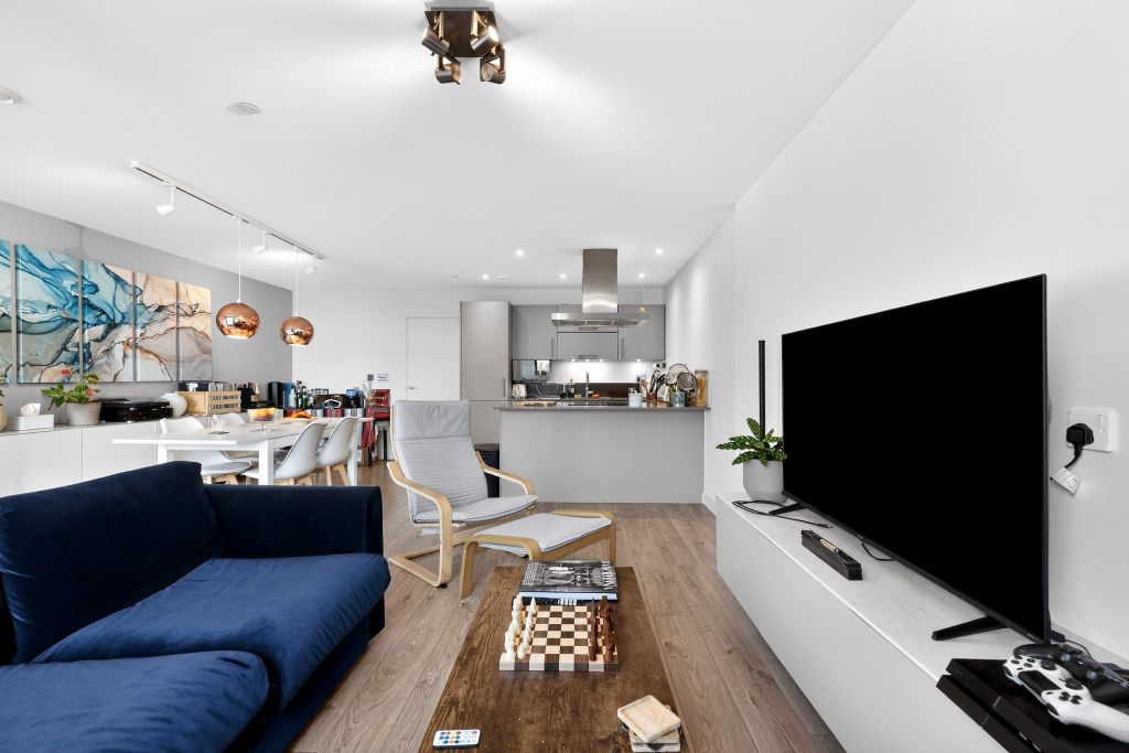 Property photo 3 of 20