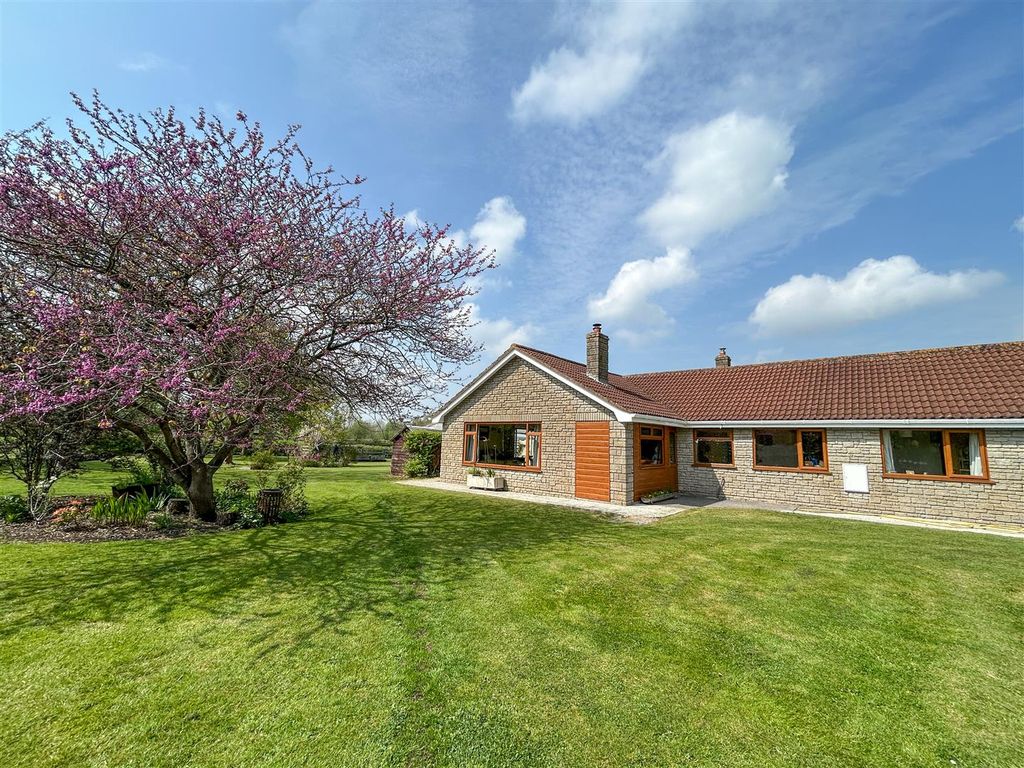 Property photo 1 of 22 House