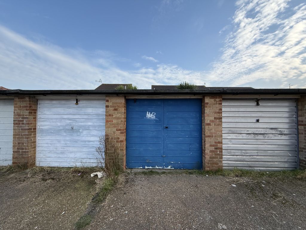Property photo 3 of 13