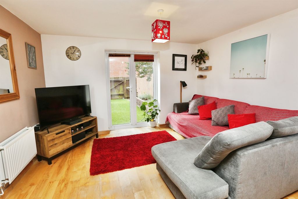 Property photo 2 of 16