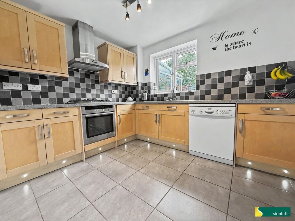 Property photo 3 of 17 17.Jpg
