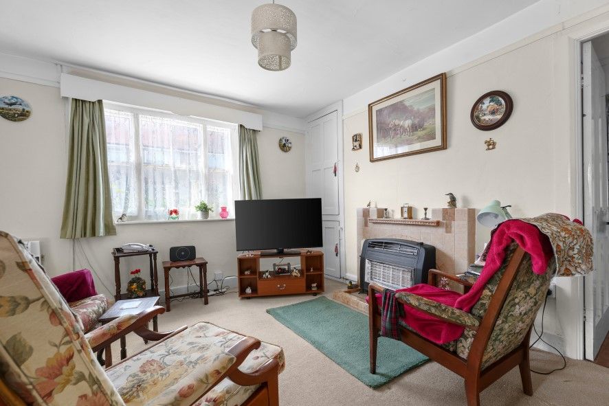 Property photo 2 of 48