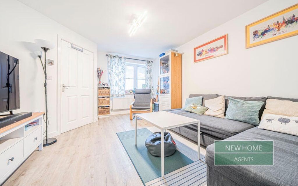 Property photo 2 of 8