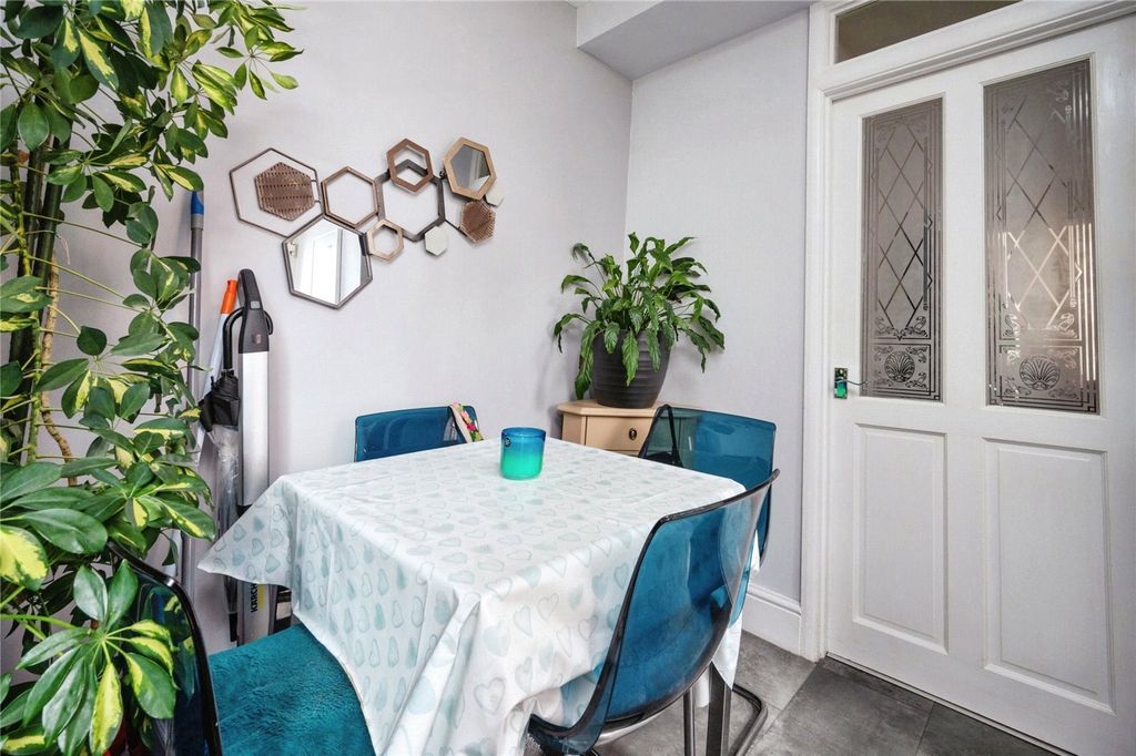 Property photo 3 of 11 Picture No. 04